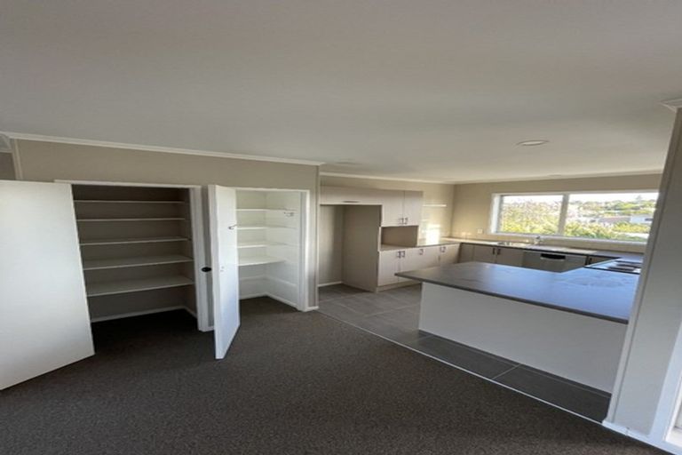 Photo of property in 5/60 West Coast Road, Glen Eden, Auckland, 0602