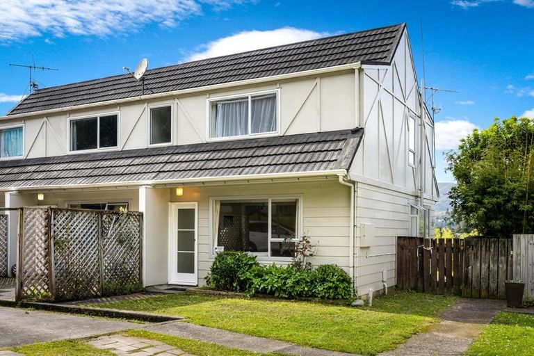 Photo of property in 264d Grounsell Crescent, Belmont, Lower Hutt, 5010
