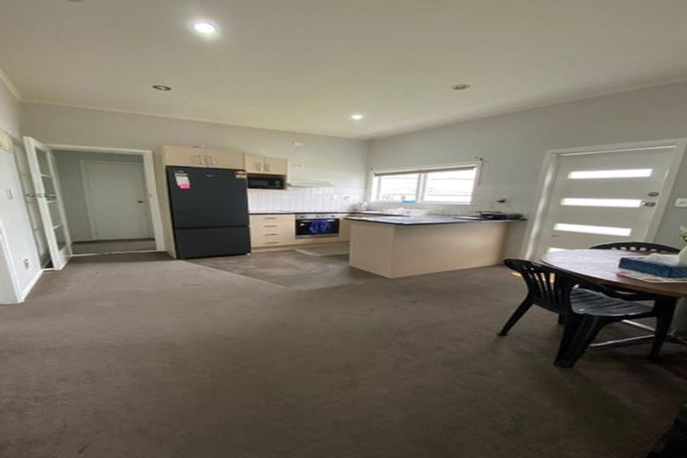 Photo of property in 110a Manuroa Road, Takanini, 2112