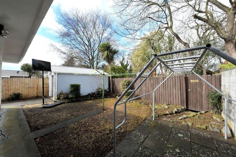 Photo of property in 6b Hudson Street, Bryndwr, Christchurch, 8053