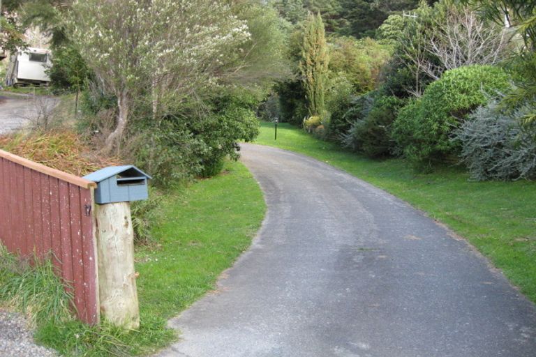 Photo of property in 17 Sheehy Grove, Wainuiomata, Lower Hutt, 5014