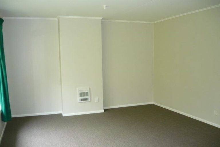 Photo of property in 58 Speargrass Grove, Timberlea, Upper Hutt, 5018