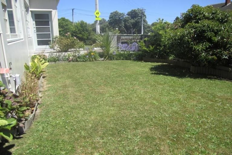 Photo of property in 44-46 Collingwood Street, Waterloo, Lower Hutt, 5011
