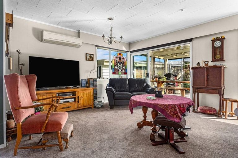 Photo of property in 17 Kirk Crescent, Kawerau, 3127