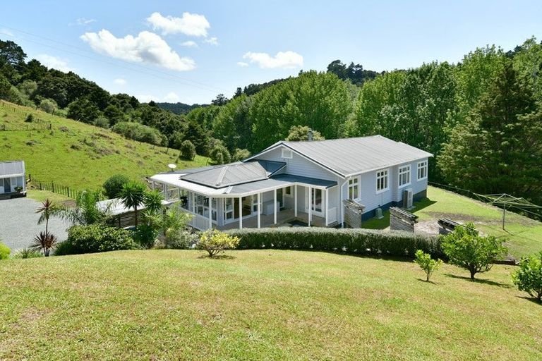 Photo of property in 128 Tunnel Road, Puhoi, Warkworth, 0994