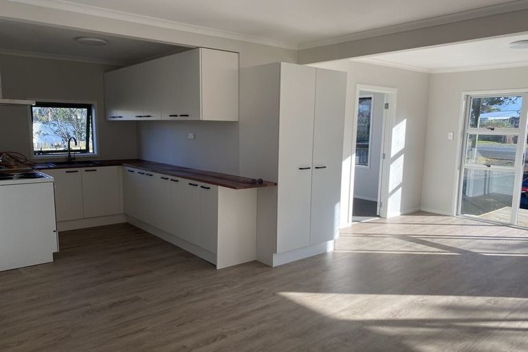 Photo of property in 281 One Tree Point Road, One Tree Point, 0118