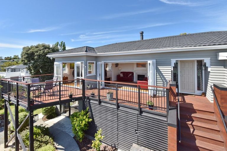 Photo of property in 51 Marama Crescent, Mount Pleasant, Christchurch, 8081