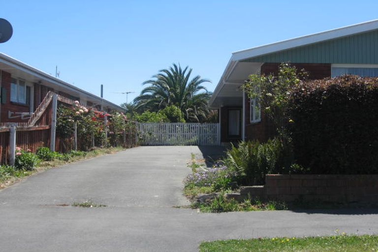Photo of property in 1/6 Nanette Street, Upper Riccarton, Christchurch, 8041