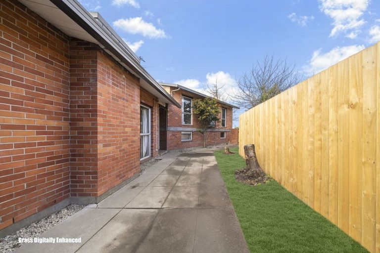 Photo of property in 9 Mcalpine Place, Rangiora, 7400