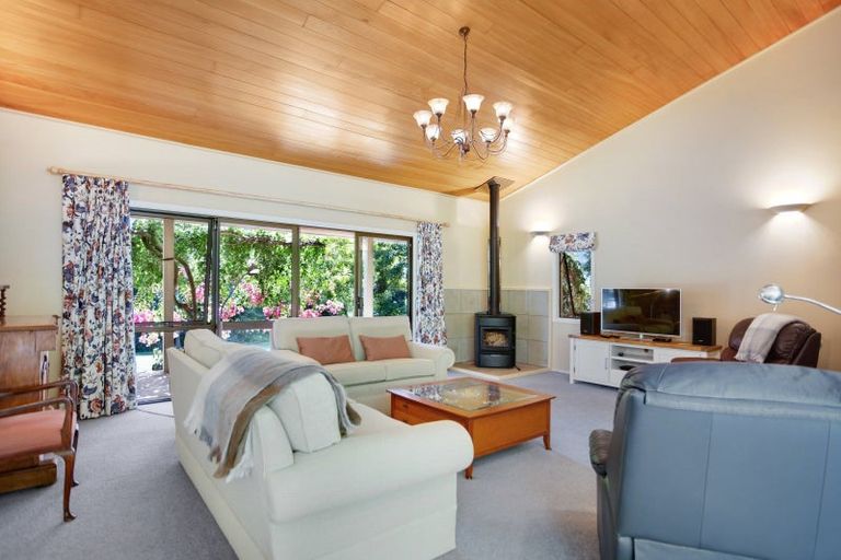 Photo of property in 49 Riddell Road, Kerikeri, 0230