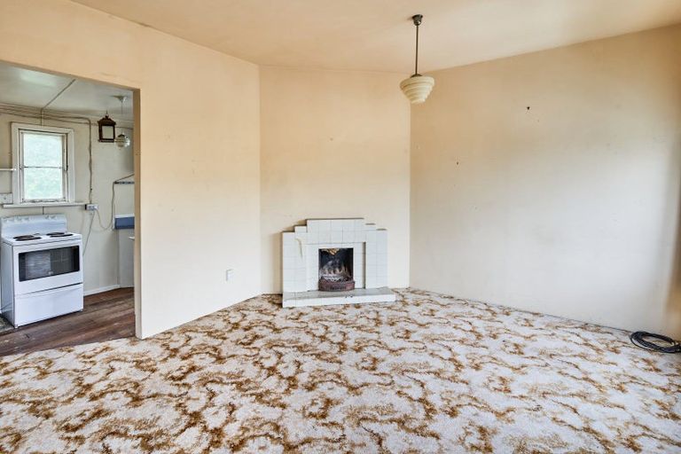 Photo of property in 68 Oriental Parade, Oriental Bay, Wellington, 6011