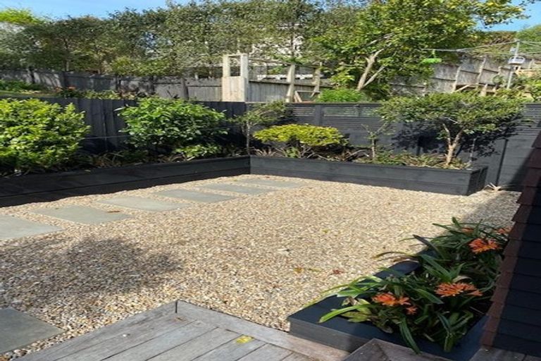 Photo of property in 33 Hastings Parade, Devonport, Auckland, 0624