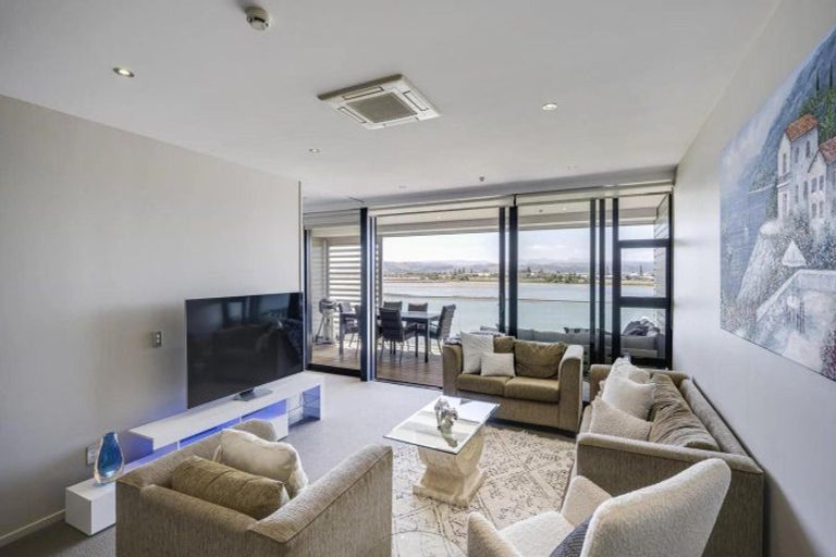 Photo of property in 502/7 Humber Street, Pandora, Napier, 4110