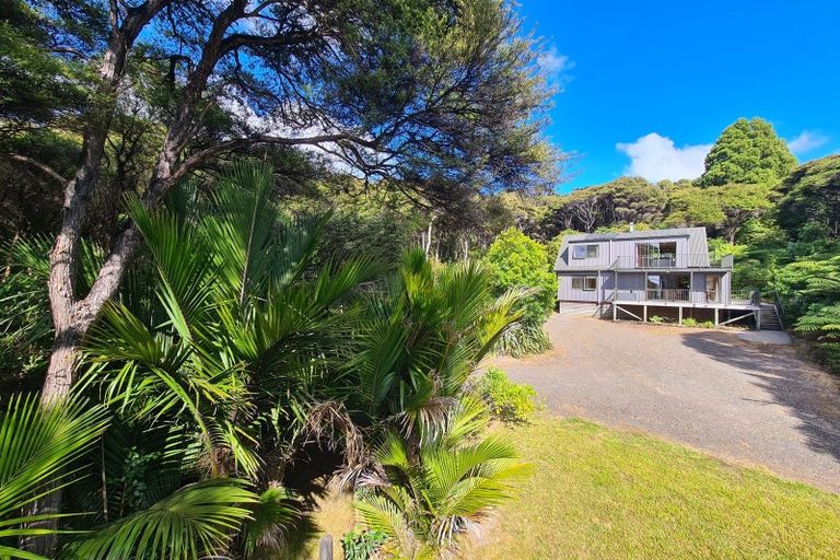 Photo of property in 5 Waihirere Drive, Tuateawa, Coromandel, 3583