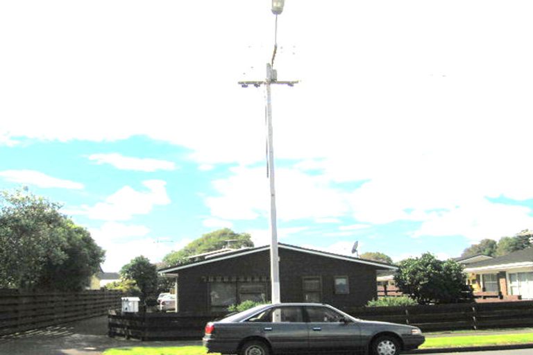 Photo of property in 1/122 Carruth Road, Papatoetoe, Auckland, 2025