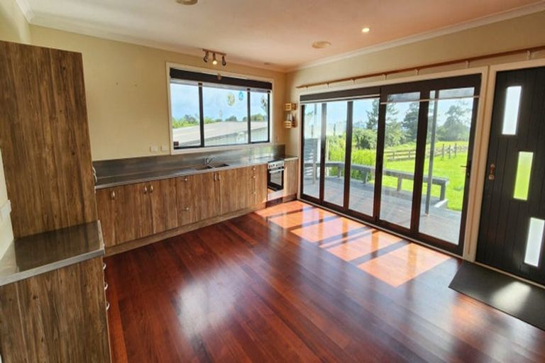 Photo of property in 1388 Mangorei Road, Mangorei, New Plymouth, 4371