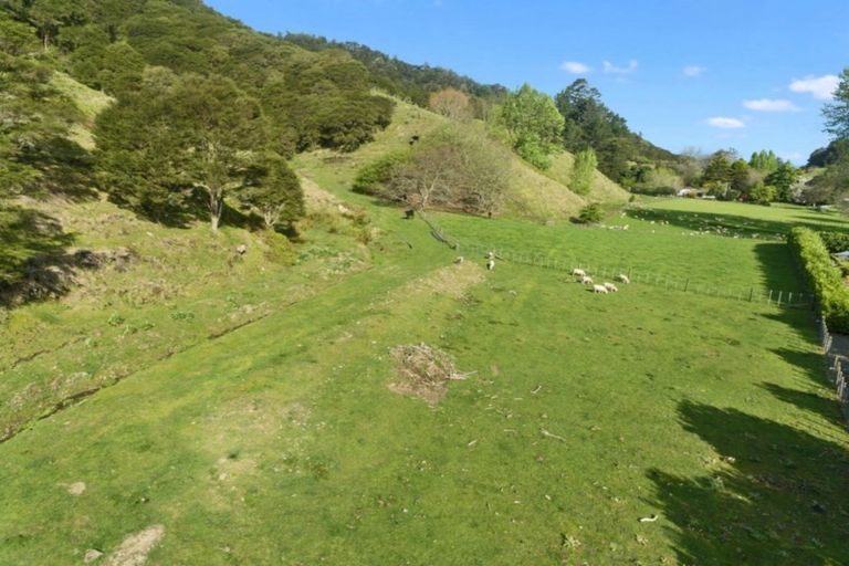 Photo of property in 327 Taneatua Road, Taneatua, Whakatane, 3191
