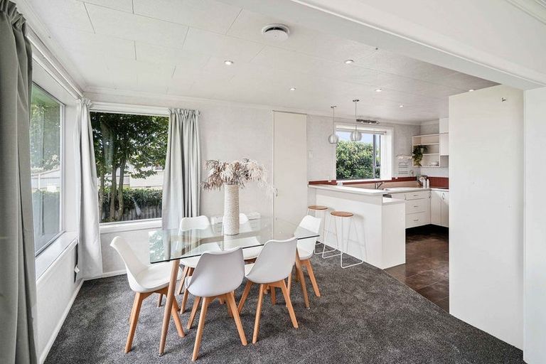 Photo of property in 25 Mortlake Street, Islington, Christchurch, 8042