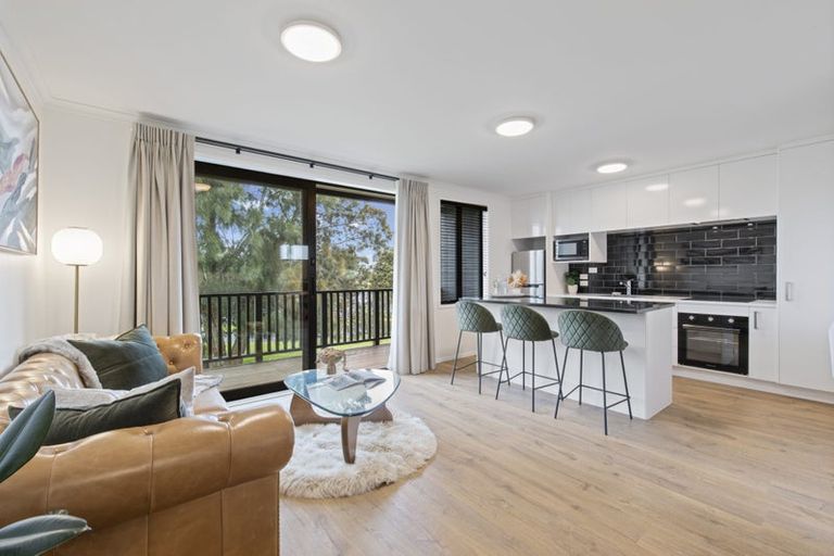 Photo of property in 11/90 Swaffield Road, Papatoetoe, Auckland, 2025