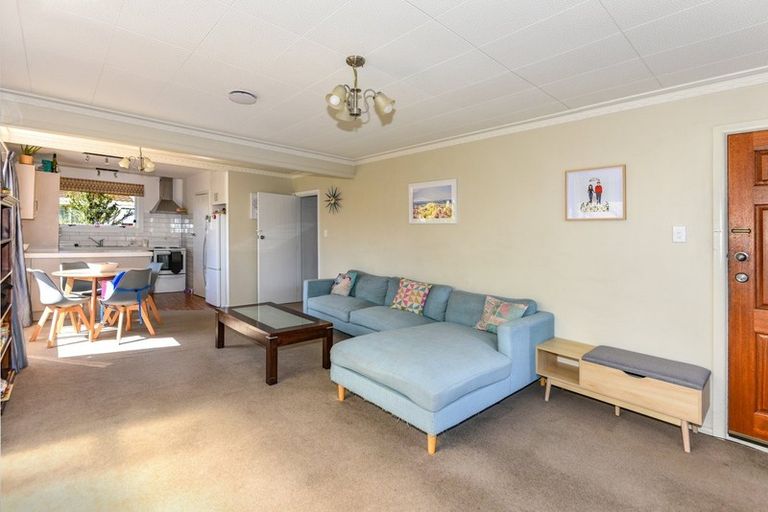 Photo of property in 2/6 Nanette Street, Upper Riccarton, Christchurch, 8041