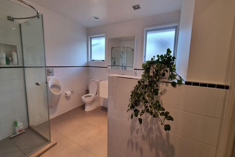 Photo of property in 1/7 Opua Street, Belmont, Auckland, 0622