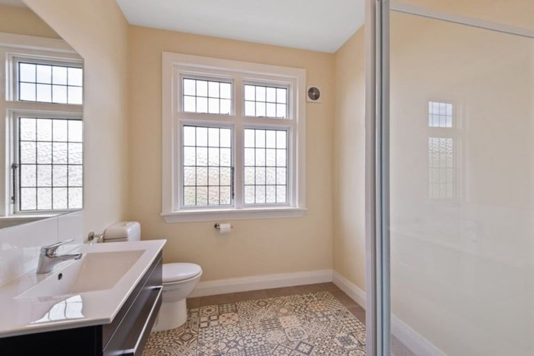 Photo of property in 73 Fisher Avenue, Beckenham, Christchurch, 8023