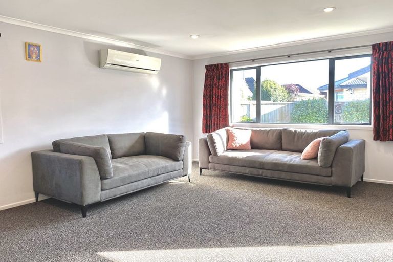 Photo of property in 3a Oxford Crescent, Ebdentown, Upper Hutt, 5018