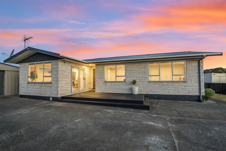 Photo of property in 41 Cleat Street, Whitby, Porirua, 5024