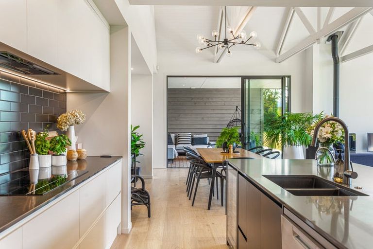 Photo of property in 1502 Weranui Road, Wainui, Silverdale, 0994