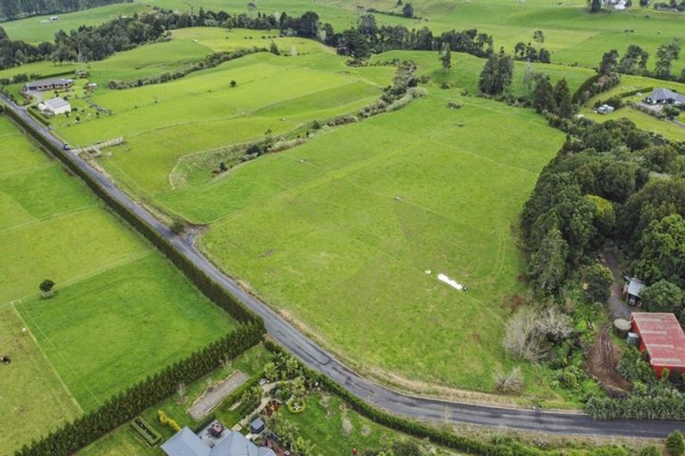Photo of property in 412b Corbett Road, Lepperton, New Plymouth, 4373