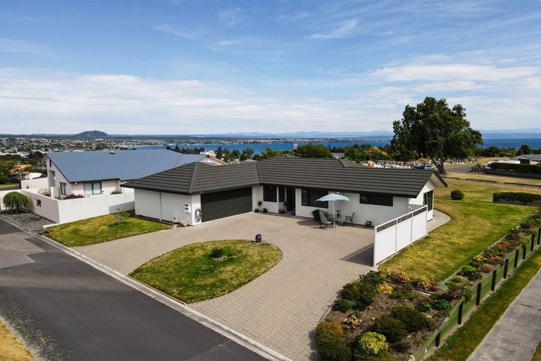 Photo of property in 15 Whetu Place, Nukuhau, Taupo, 3330