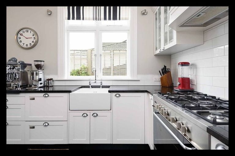 Photo of property in 35 Everest Street, Khandallah, Wellington, 6035