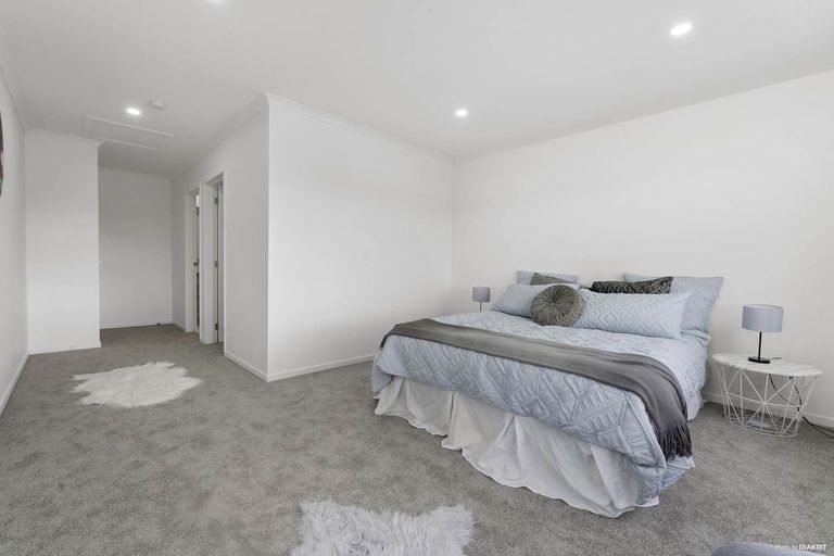 Photo of property in 4c Old Wairoa Road, Papakura, 2110