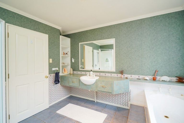 Photo of property in 25 Spence Avenue, Otatara, Invercargill, 9879