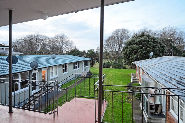 Photo of property in 2/3 Begbie Place, Sandringham, Auckland, 1025