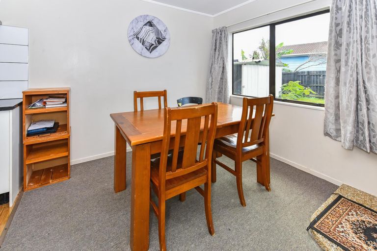 Photo of property in 2/4 Martha Lane, Weymouth, Auckland, 2103