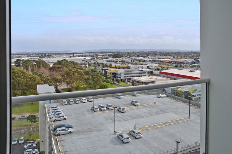 Photo of property in Proximity Apartments, 1102/17 Osterley Way, Manukau, Auckland, 2104