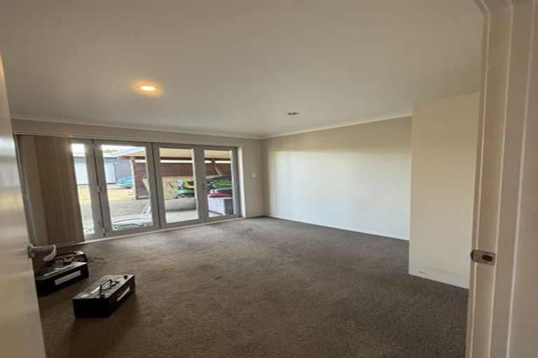 Photo of property in 115 Riverhead Road, Kumeu, 0892