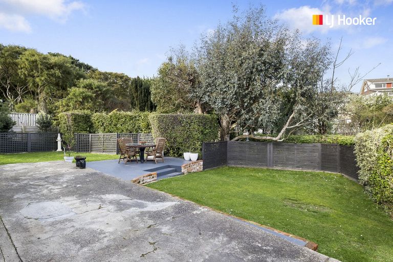 Photo of property in 136 Larnach Road, Waverley, Dunedin, 9013