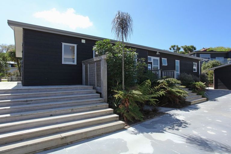 Photo of property in 6 Harakeke Place, Raglan, 3225