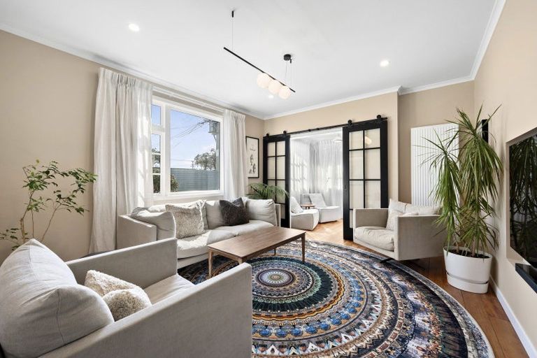 Photo of property in 6 Kowhai Street, Eastbourne, Lower Hutt, 5013