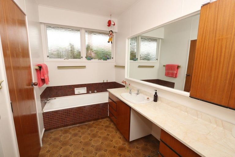 Photo of property in 43 Grove Street, Tinwald, Ashburton, 7700