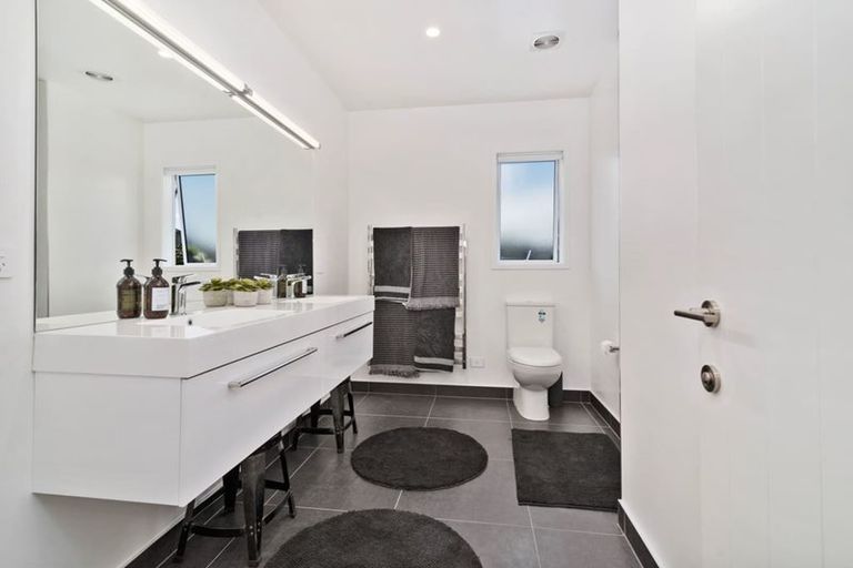 Photo of property in 3 Lacebark Drive, Kinloch, Taupo, 3377