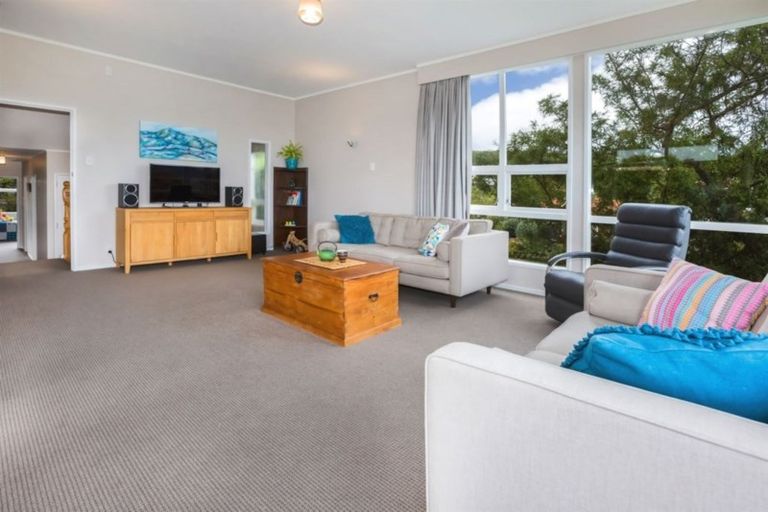 Photo of property in 2 Ayr Place, Papakowhai, Porirua, 5024