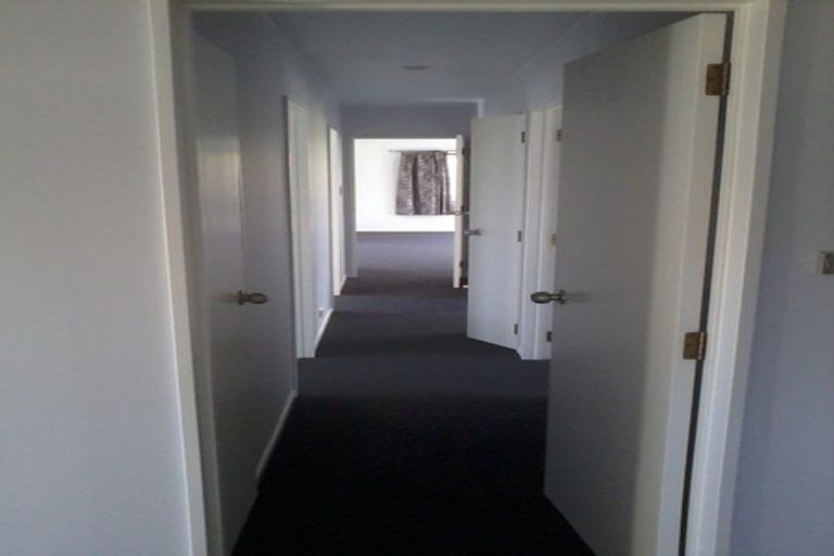 Photo of property in 12 O'sullivan Place, Waiuku, 2123