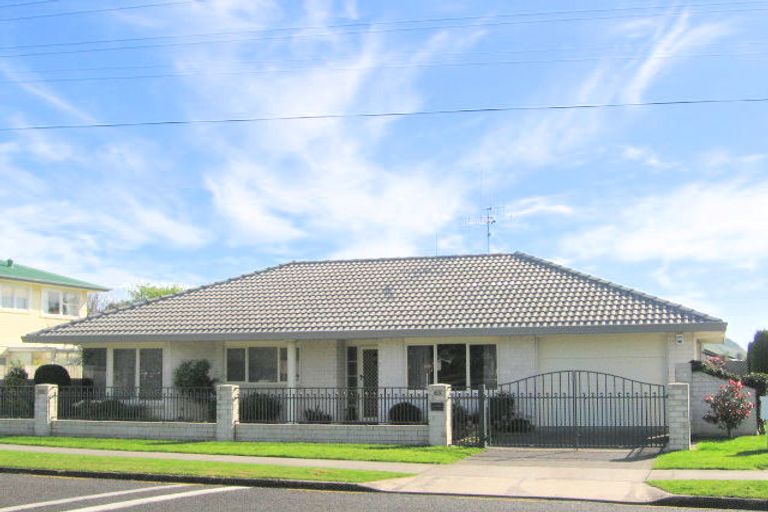 Photo of property in 63 Ngatai Road, Otumoetai, Tauranga, 3110