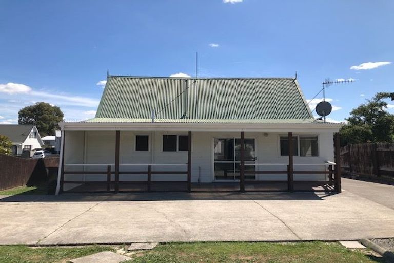 Photo of property in 50 Rhodes Drive, Kelvin Grove, Palmerston North, 4414