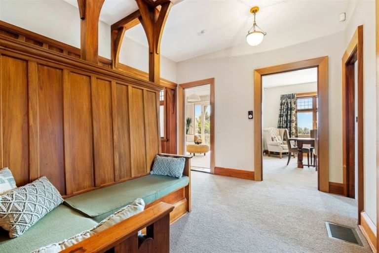 Photo of property in 18 Merlewood Avenue, Cashmere, Christchurch, 8022