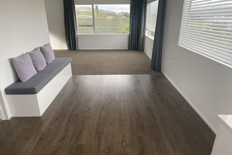 Photo of property in 8 Findhorn Place, Papakowhai, Porirua, 5024