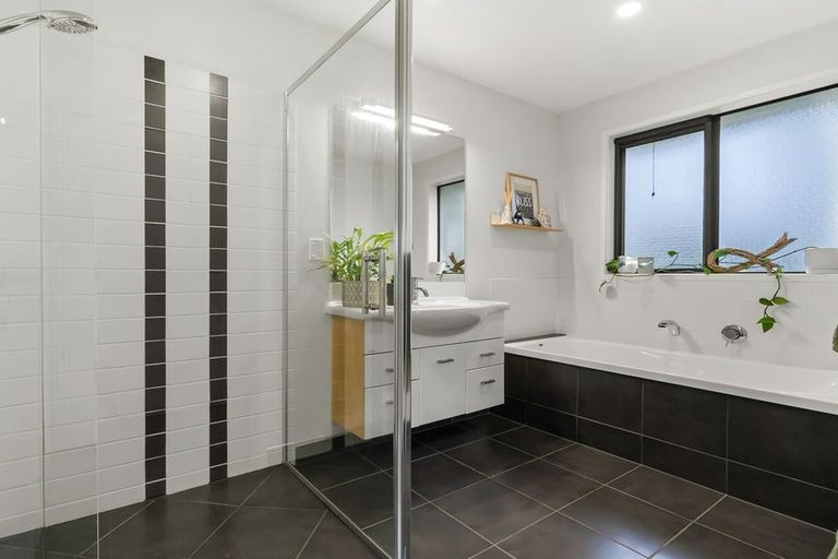 Photo of property in 383 Martin Road, Waerenga, Te Kauwhata, 3781